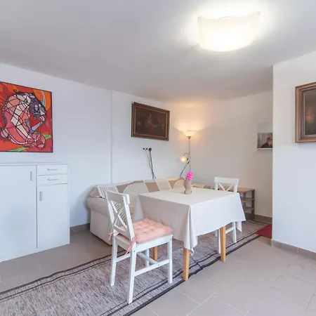 Vltava By Interhome Сasa de vacaciones *